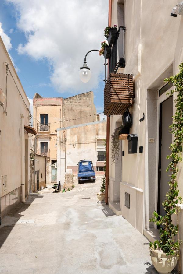 Zabbara Apartment Noto Exterior photo
